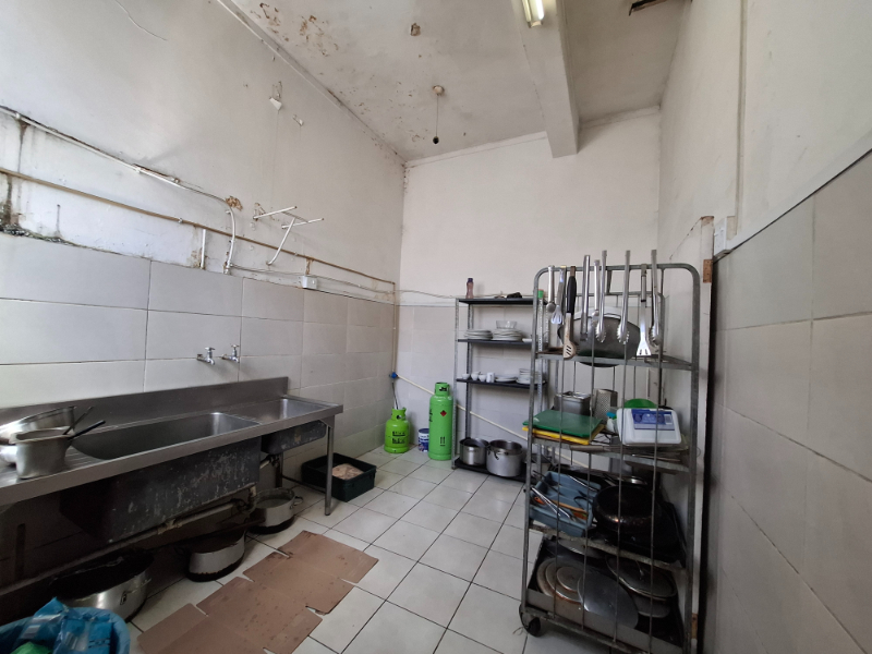 To Let commercial Property for Rent in Maitland Western Cape